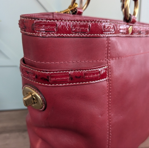 Vintage Coach Gallery Red Leather Tote - Picture 10 of 16